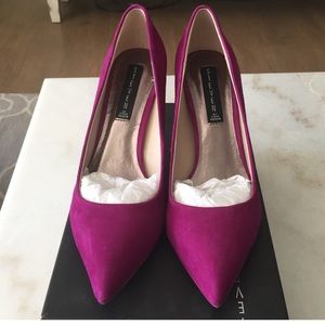 Gorgeous Steve Madden Magenta Pointed-toe Pumps
